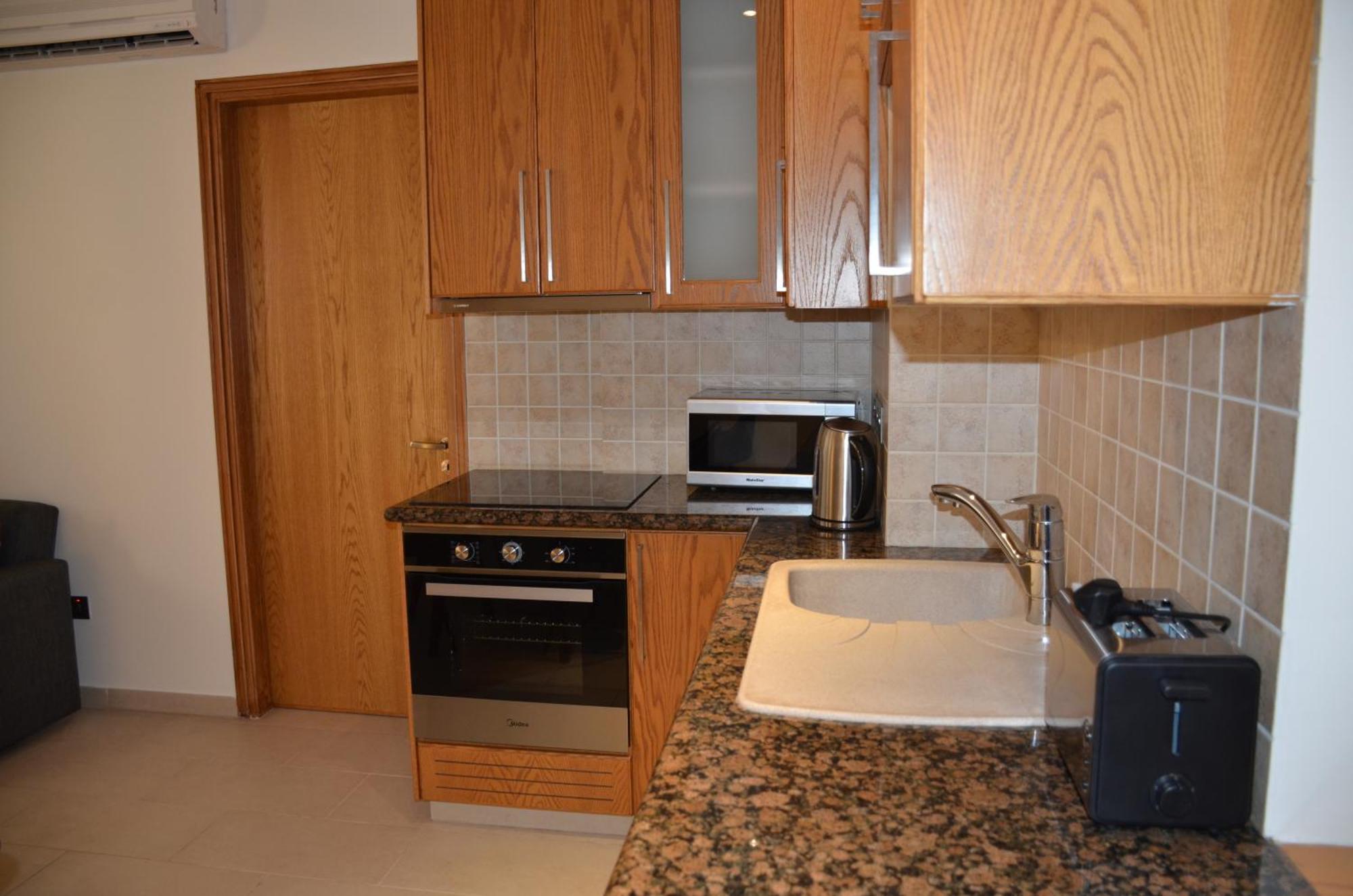 2 Bedroom Apartment, Zygos Centre Block D - By Imh Travel & Tours Pafos Dış mekan fotoğraf